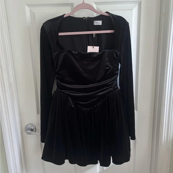 Oh Polly Elegant Black Long Sleeve Dress - Picture 6 of 9